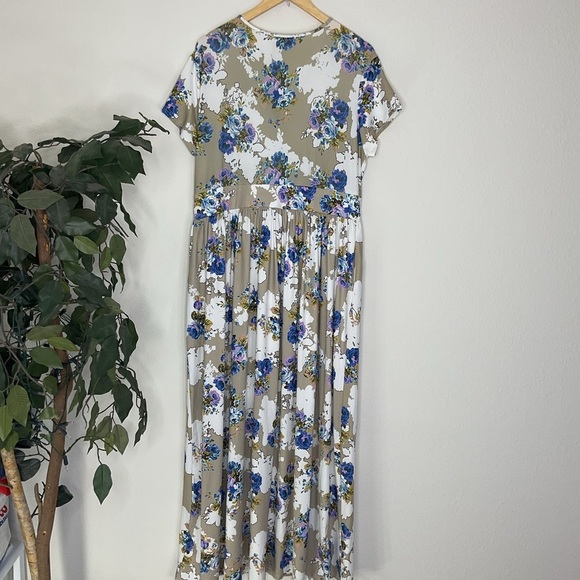 NWT PLUS Ouges Floral Dress - Picture 5 of 5